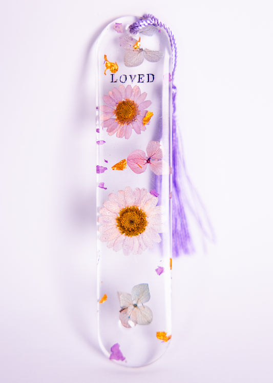 Personalised Purple Daisy Resin Bookmark – Handmade in Australia - bookmarks - VJ Designs