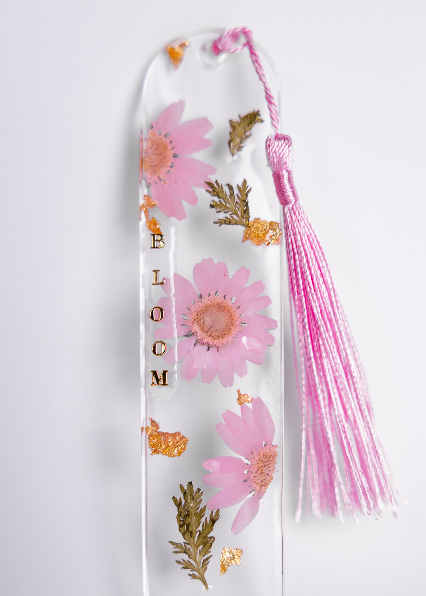 Personalised Pink daisy Bookmark with Tassel – Handmade Resin Design - bookmarks - VJ Designs
