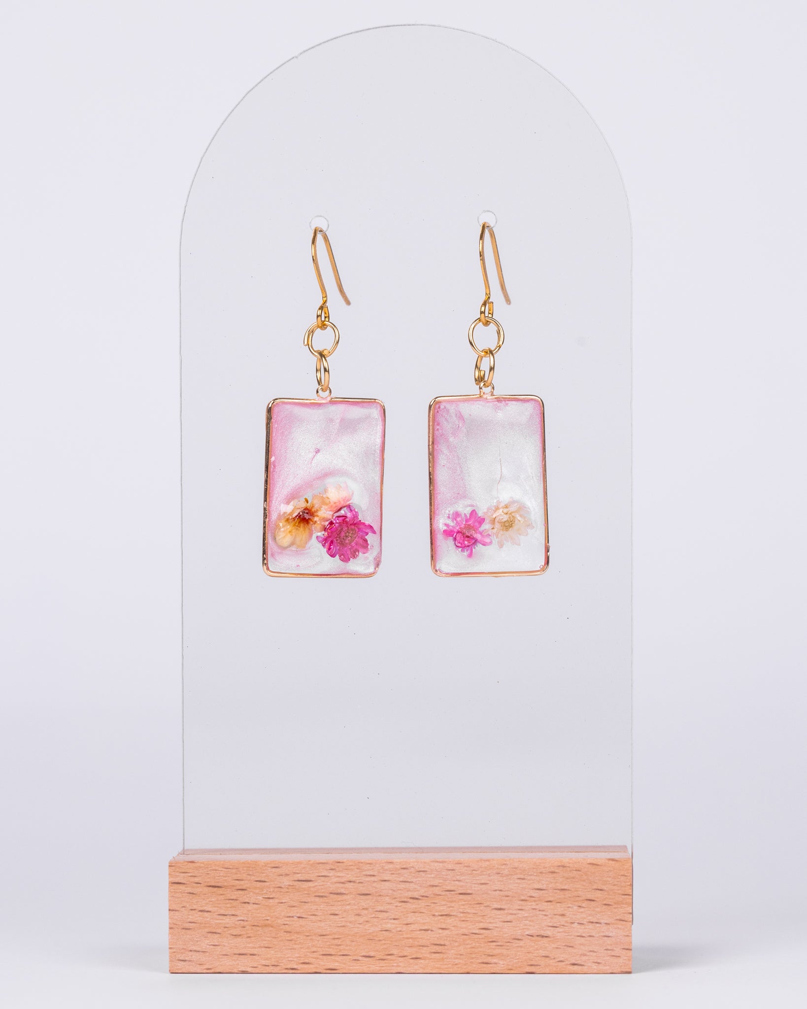 Handmade gold-plated pink and clear earrings with genuine flowers - Earrings - VJ Designs