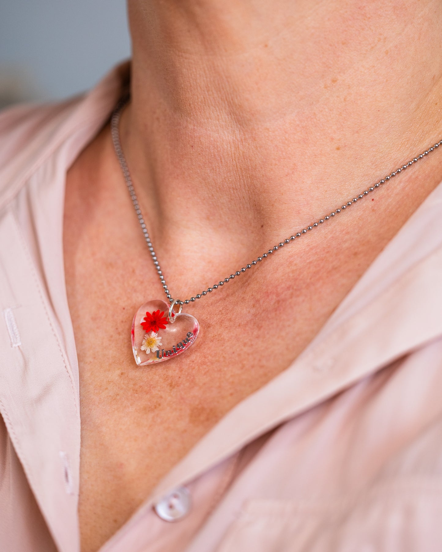 Personalised heart-shaped necklace with beautful red flowers - Necklace - VJ Designs