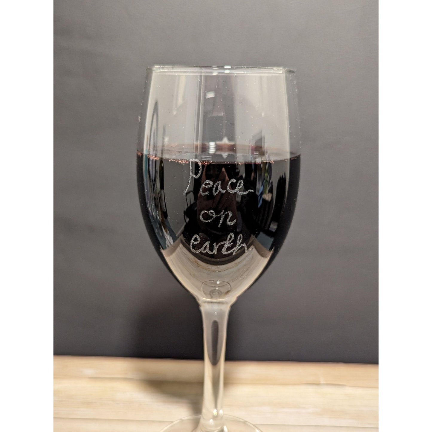 Hand-Carved Christmas Wine & Champagne Glasses - VJ Designs