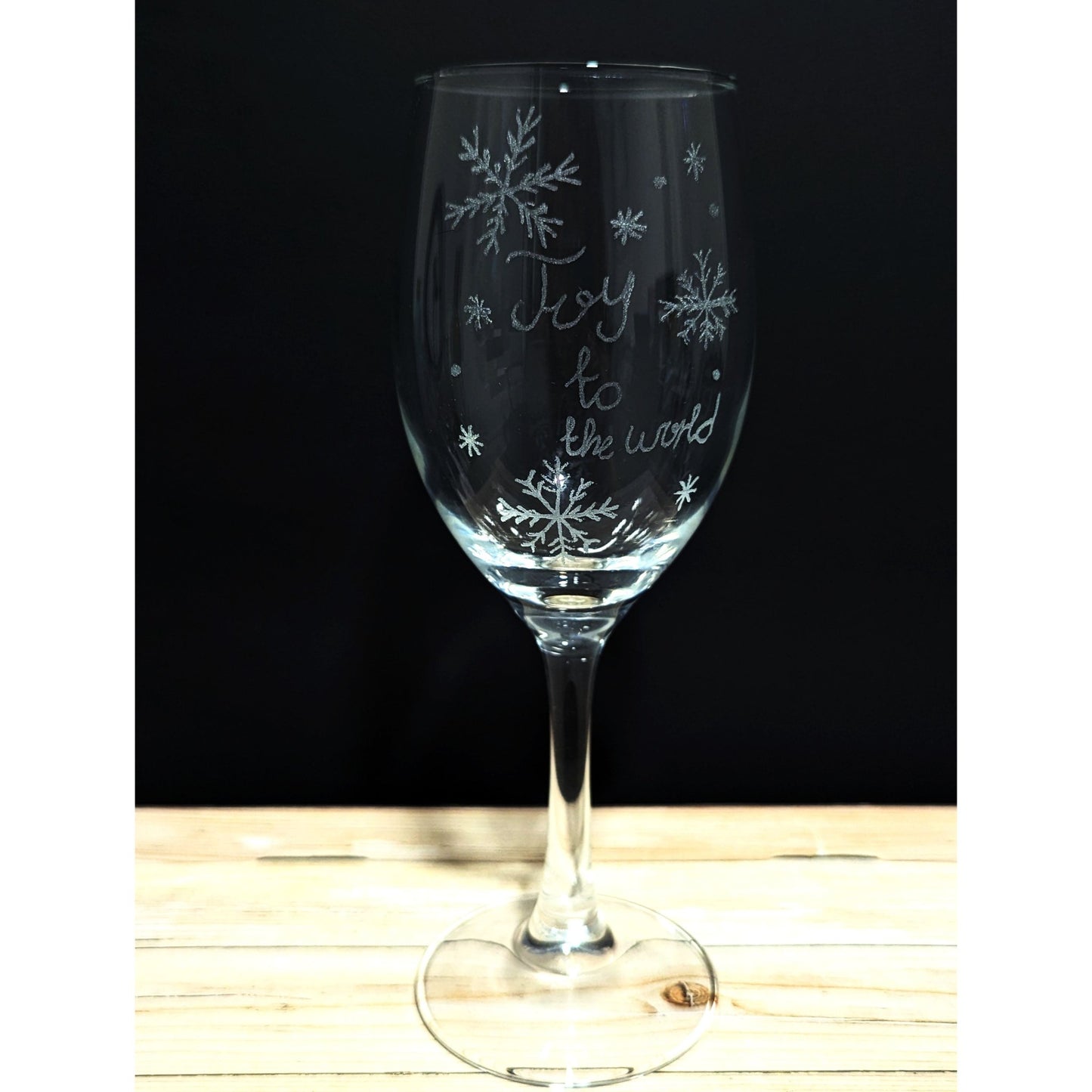 Hand-Carved Christmas Wine & Champagne Glasses - VJ Designs